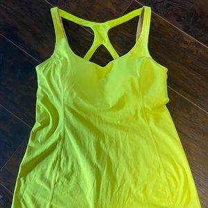 Lululemon tank